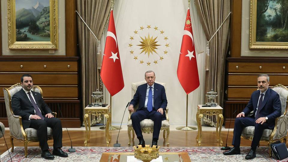 Le président Erdogan reçoit le ministre syrien des affaires étrangères Asaad al-Shaibani