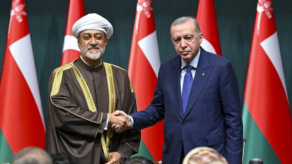 Türkiye, Oman ink 10 agreements during sultan's historic first visit