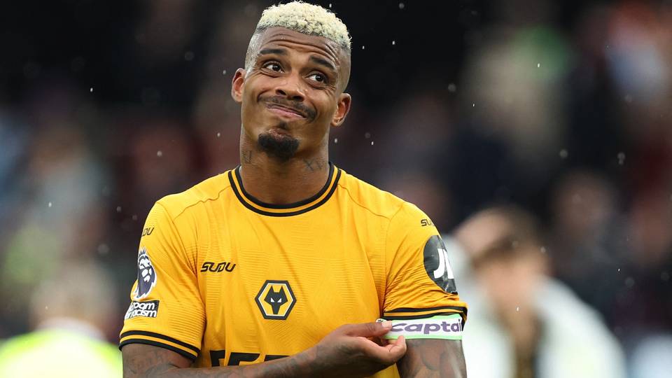 Gabonese Lemina stripped of Wolves captaincy