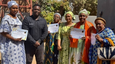 Teaching soap making to change the lives of  Malian widows