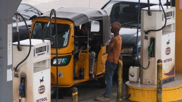 Nigeria fuel crisis: Dangote refinery holding 'enough' stockpile to meet demand