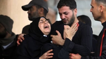 Live Updates: Israel strikes groups securing aid, kills 8 Palestinians