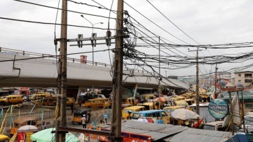 Nigeria hit by widespread power outage after 'system collapse'