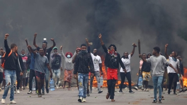 Mozambique to protect trade with SA amid protests