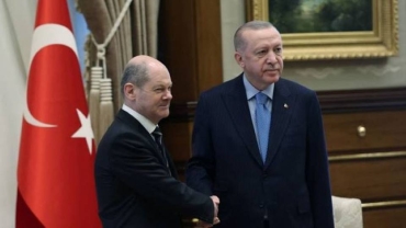 Defence, migration on talks table as German and Turkish leaders meet