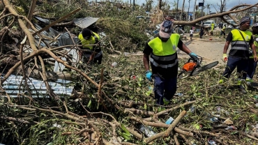 Chido: Race against time for rescuers in Mayotte, Mozambique