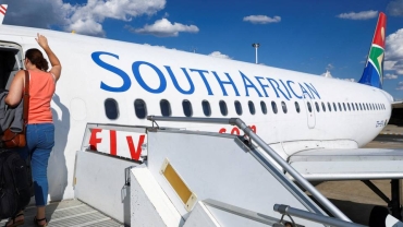 Pilots suspend strike at South African Airways